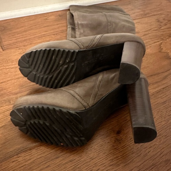 Luca Stefani Leather Tall Boots in Mocha Brown. Size 38. 4” heel. - Picture 4 of 6